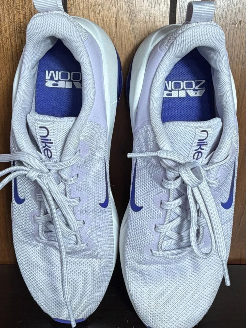 Nike Air Zoom Bella 7 Womens Sz 7.5 Training Shoes White/Blue Training Running